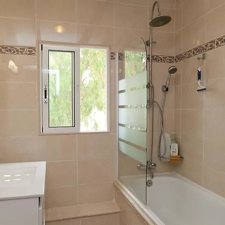 Colina Villa *